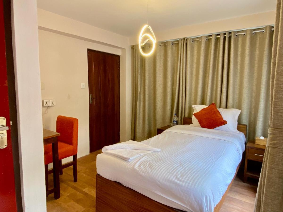 Hotel Pala Kathmandu Buitenkant foto