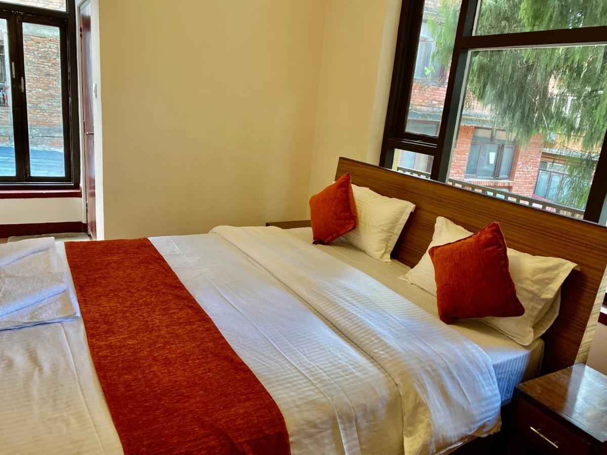 Hotel Pala Kathmandu Buitenkant foto