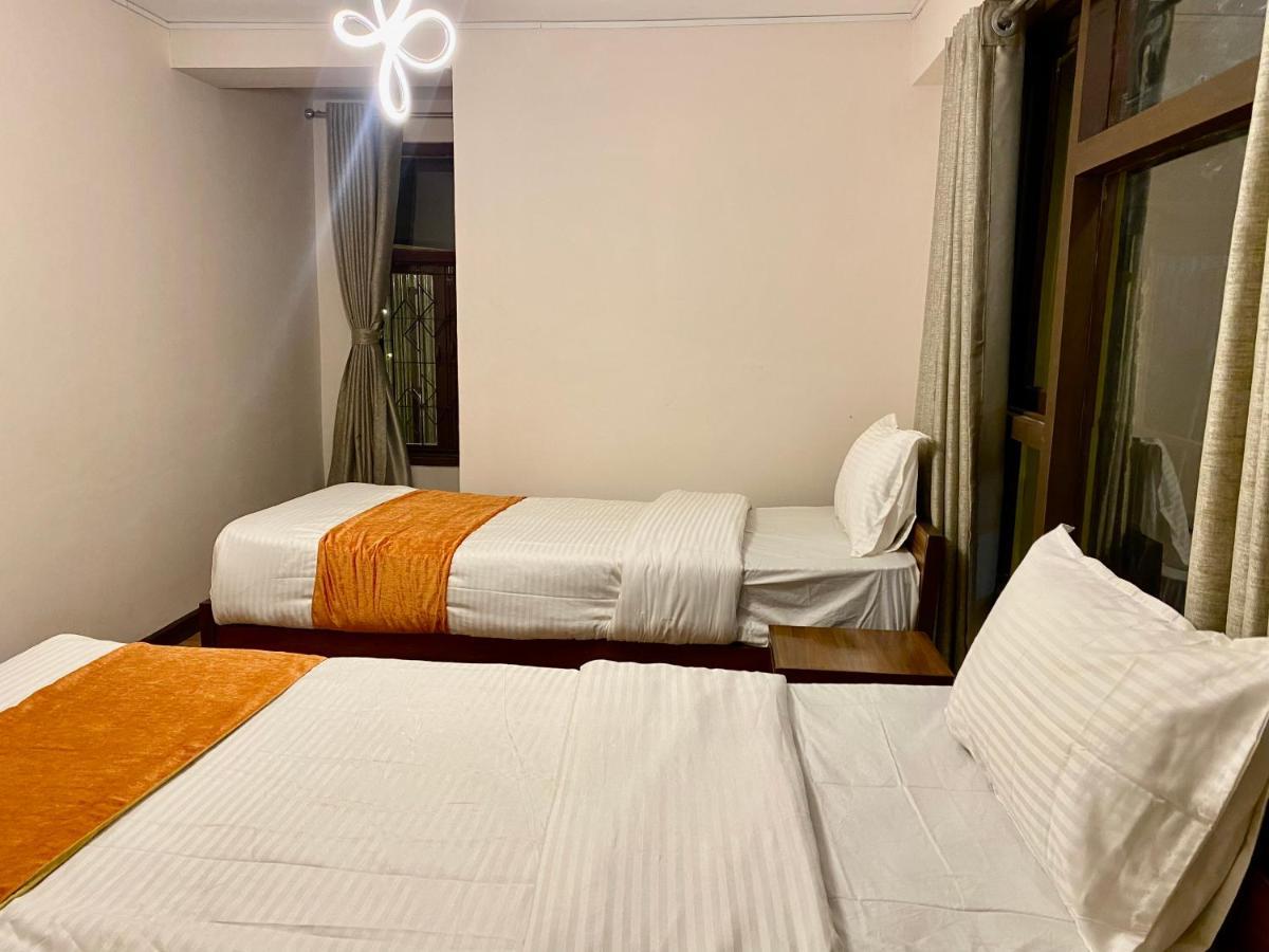 Hotel Pala Kathmandu Buitenkant foto