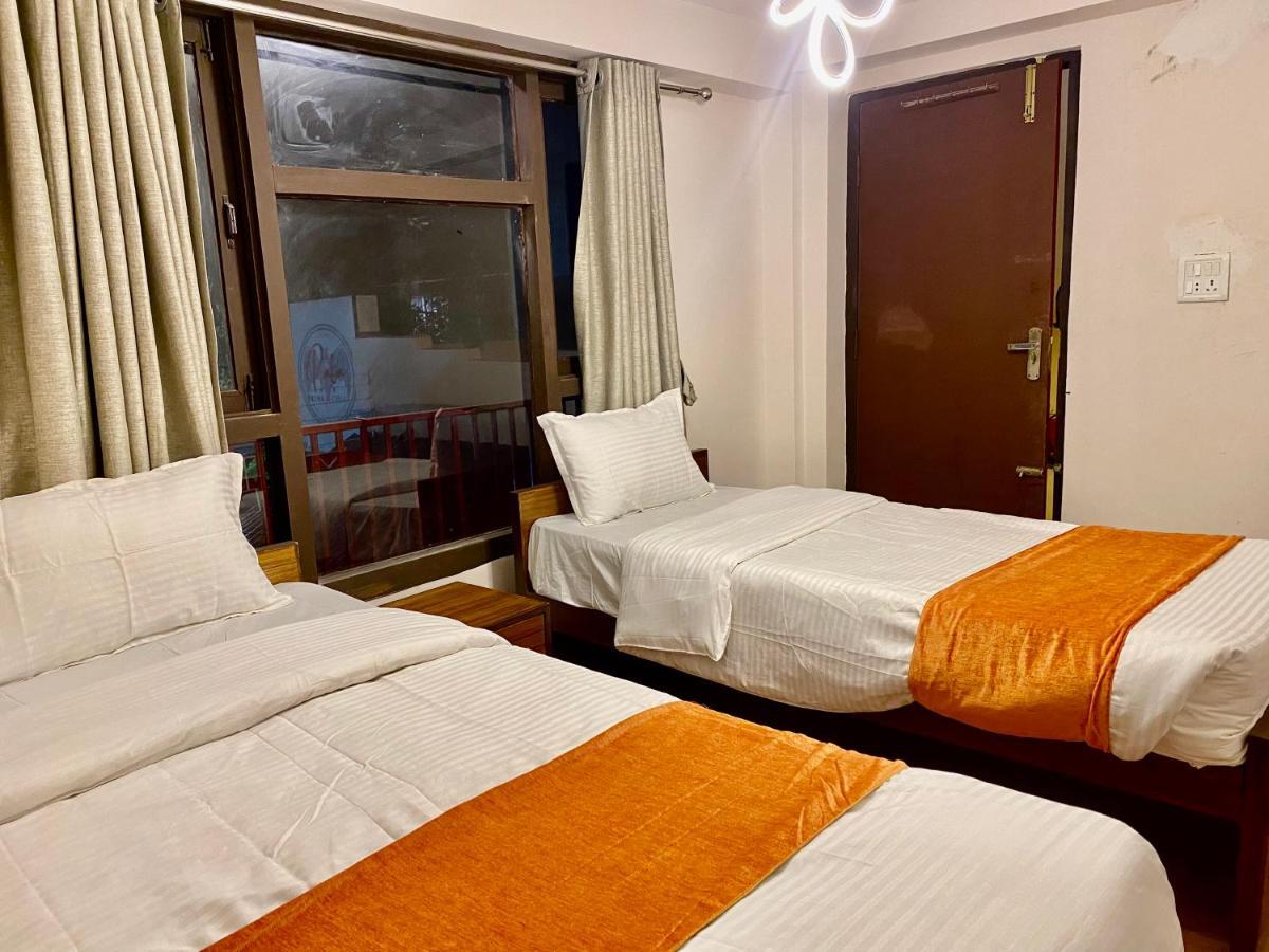Hotel Pala Kathmandu Buitenkant foto