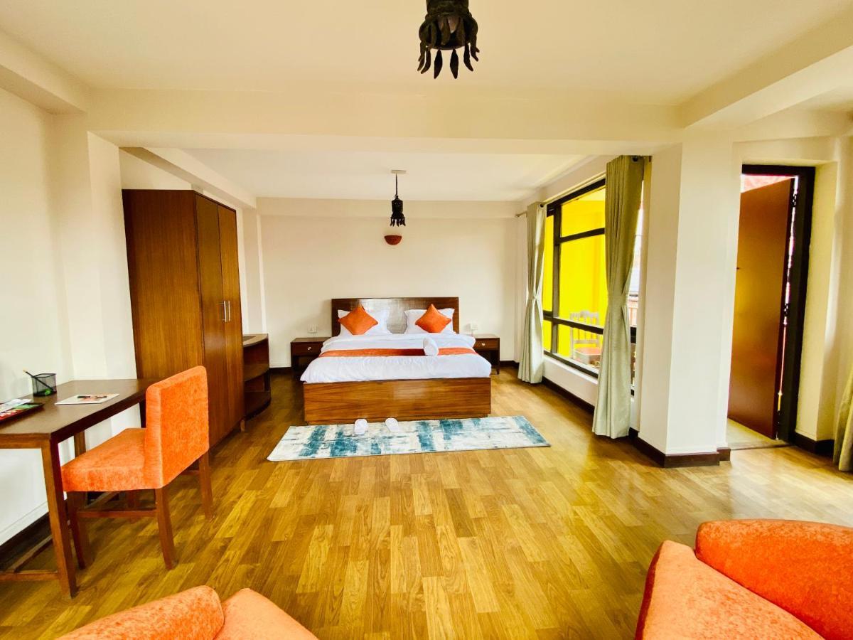 Hotel Pala Kathmandu Buitenkant foto